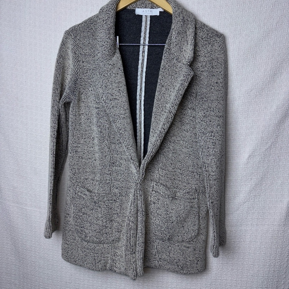 Astr Gray‎ Textured Blazer
